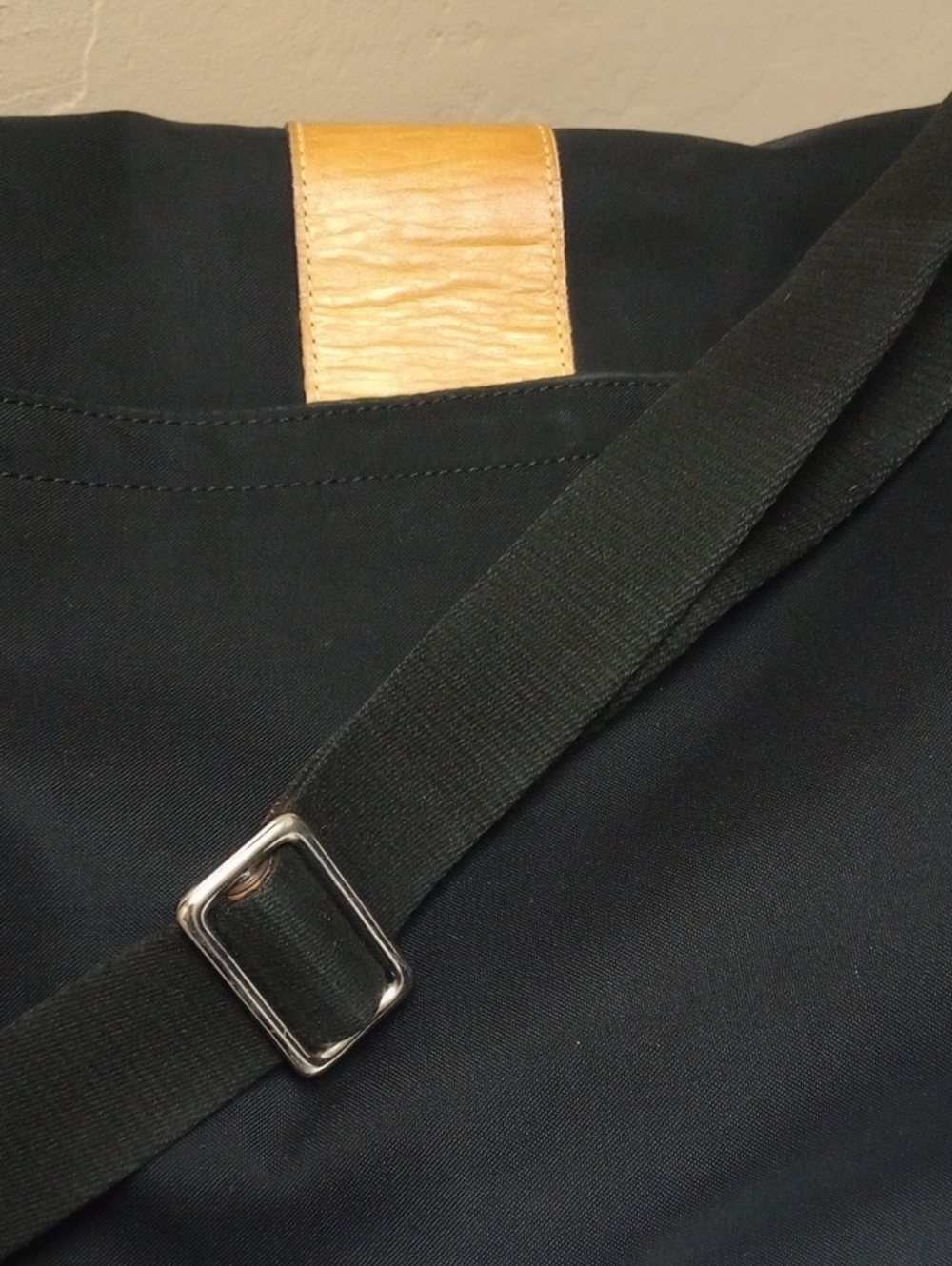 COACH "HUDSON" MESSENGER LAPTOP BUSINESS TRAVEL BLACK BAG WITH TAN LEATHER TRIM - Picture 6 of 16